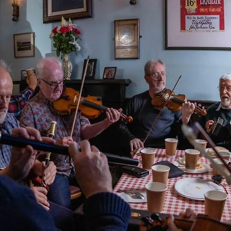 Crotty'S Of Kilrush Heritage Rooms Pensionat